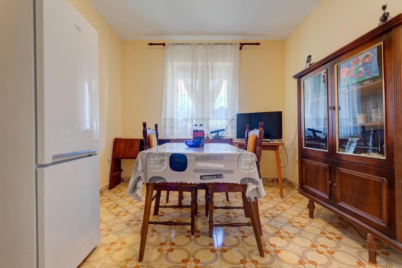 La Castagna Apartments Kotor Bagian luar foto